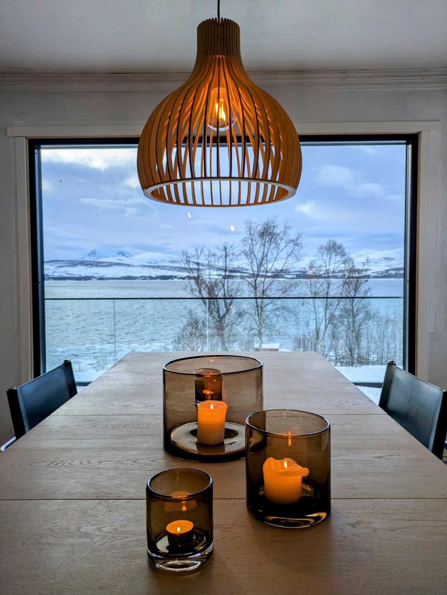 Hus Med Egen Strandlinje Tromsø Kültér fotó